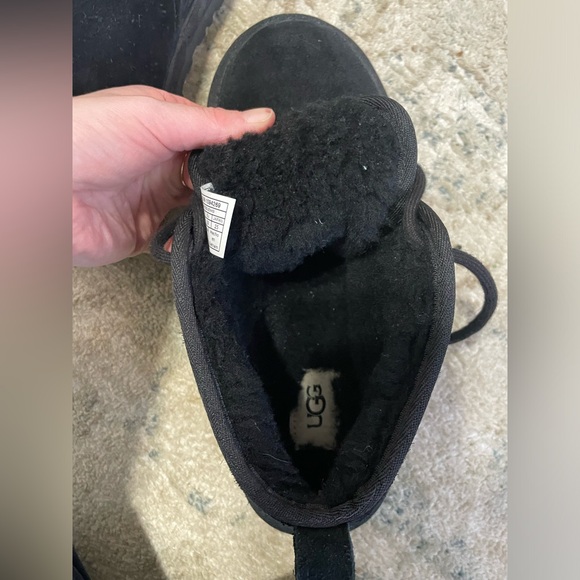Ugg Neumel Chukka Boot - Black 8 - Picture 9 of 10